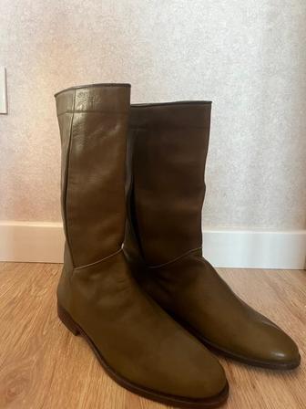 Женские кожаные сапоги