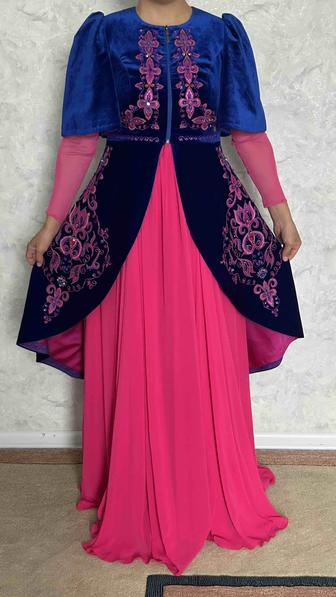 Двойка. Платье и камзол национальный