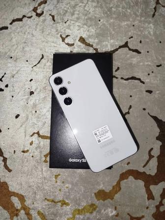 Продам смартфон samasung s24fe