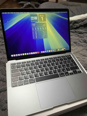 MacBook m1 8/256