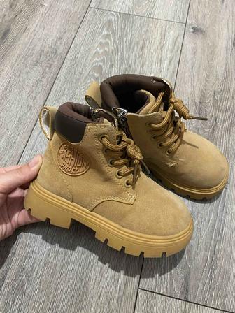 Ботинки демисезонные