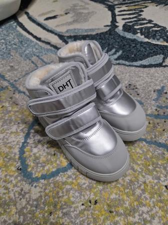 Зимние Сноубутсы на девочку