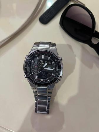 Продам наручные часы Casio Edifice