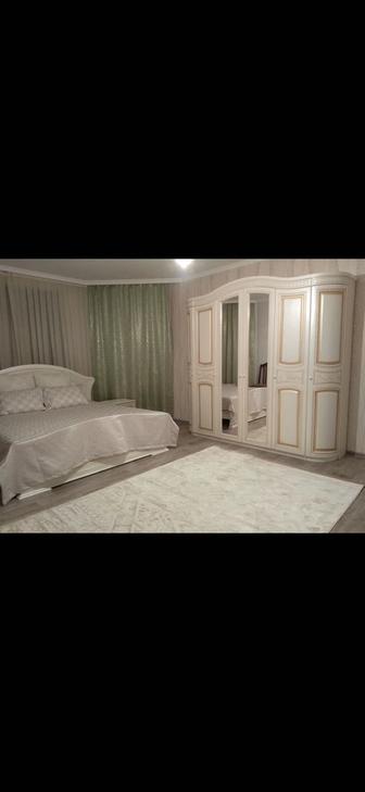 Продам спальный гарнитур