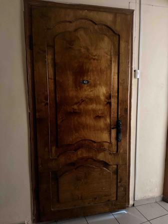 Продам входную дверь