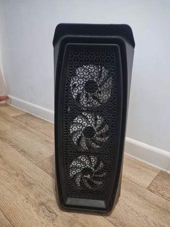 Корпус AeroCool One Frost