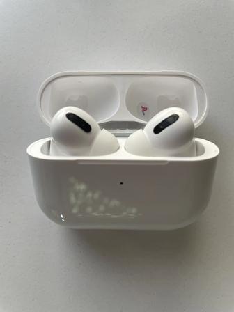 Продам наушники AirPods