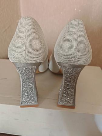 Продам туфли