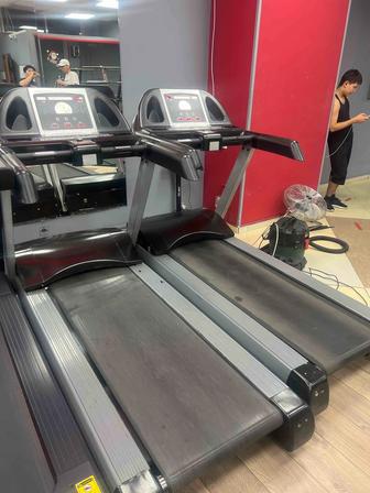 Профессиональная беговая дорожка