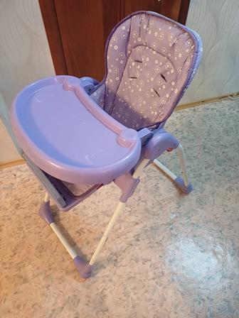 Детский столик для кормление