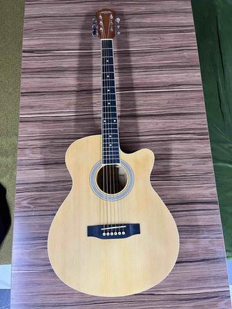 Гитара новая