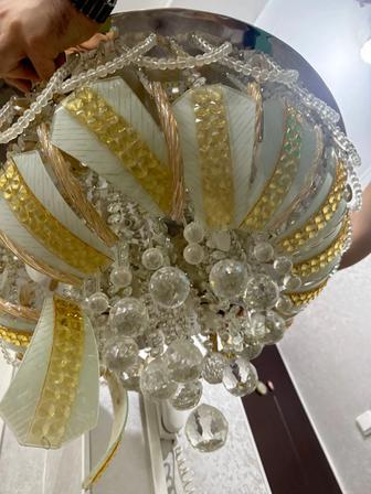 Отдам даром люстры