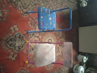 Продам два стульчика детских