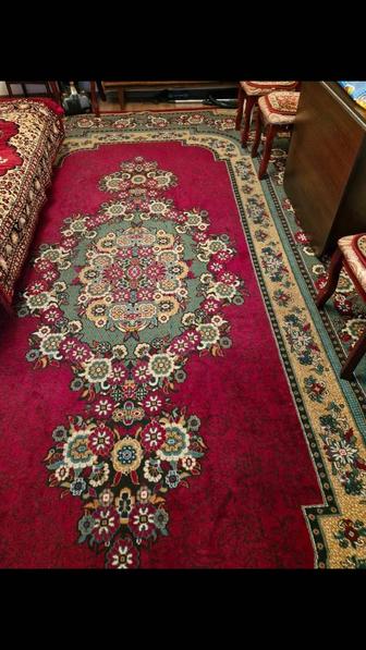 Продам ковер большой