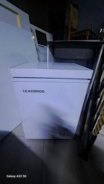 Продам морозильную камеру