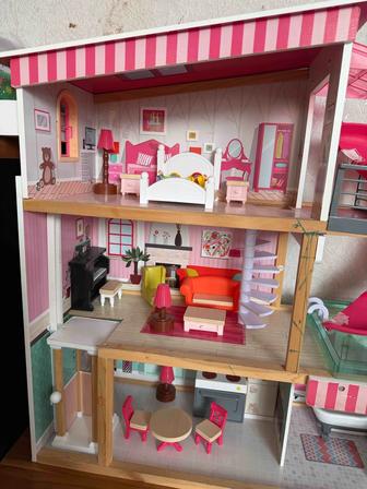 Кукольный домик