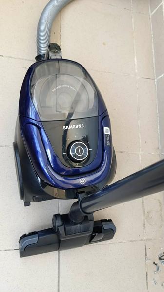 Продам пылесос Samsung 1800w