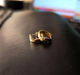 Золотые серьги с фиан 585 пр.