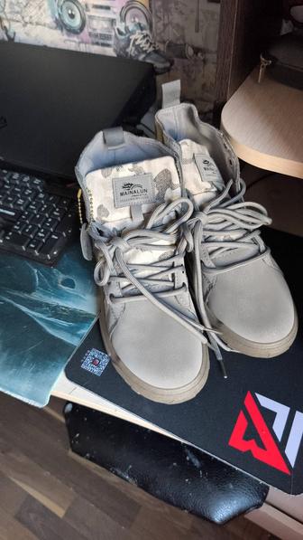 Продам батинки женскую зимнию