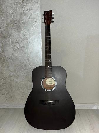 Гитара Yamaha F400