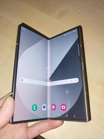 Продам смартфон z fold 6 срочно