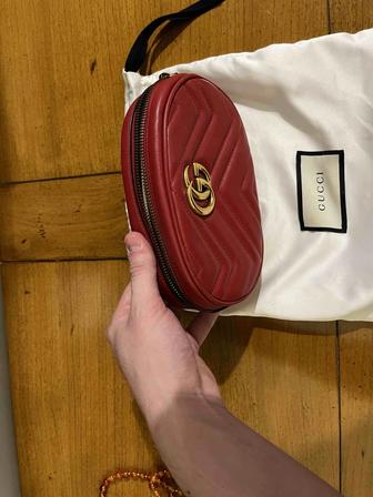 Поясная сумка Gucci Marmont GG