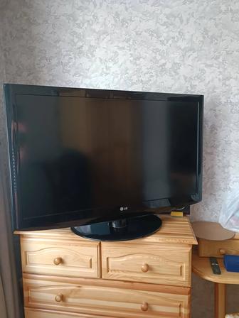 Продам телевизор LG