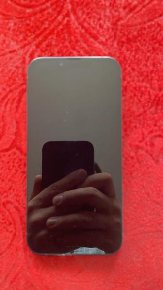 Продам IPhone(Айфон) 13 темно-синий цвет 128 гб