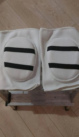 Наколенники для спорта