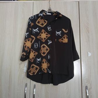 Продаю 2 блузки ,каждая по 1000