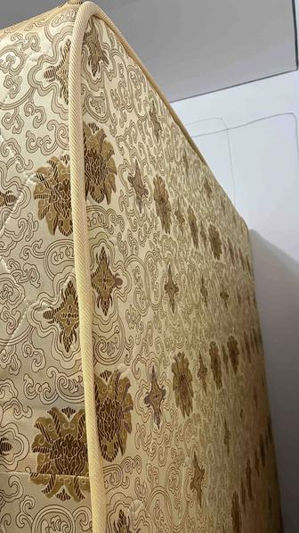 Матрас б/у размер 2 на 1.60