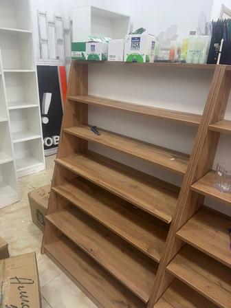 Стеллаж хорошем состоянии