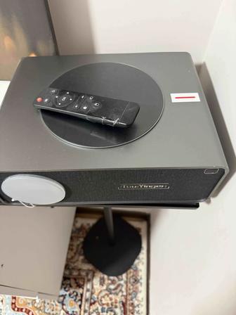 Продам проектор в отличном состоянии