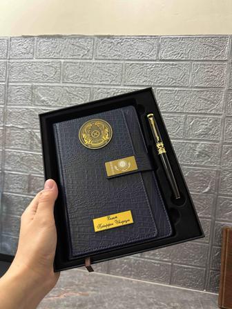 Блокнот и ручка именной