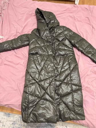 Продам куртку женскую