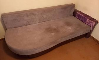 Диван раскладной с подушками