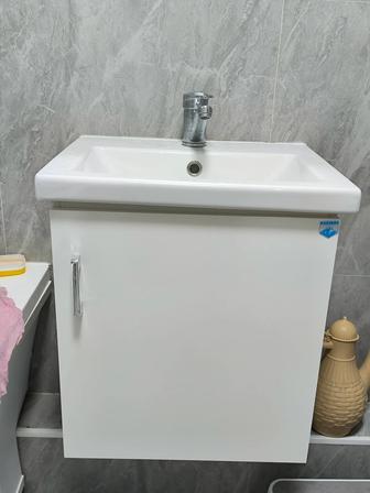 Продаем новую раковину с тумбой