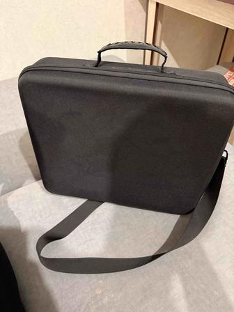 Продам противоударный кейс для sony playstation 5