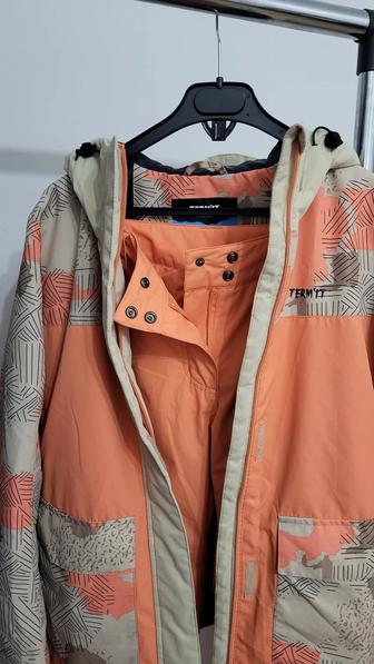 Женская куртка