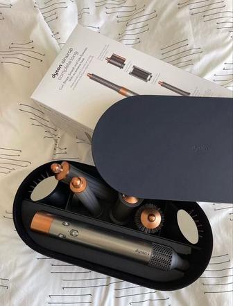 Dyson Airwrap стайлері