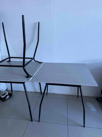 Продается стол