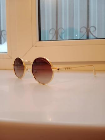 Очки женские солнцезащитные