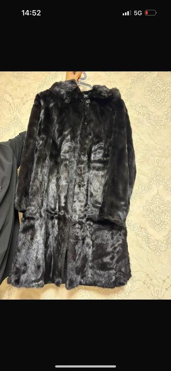 Натуральная норковая шуба ,