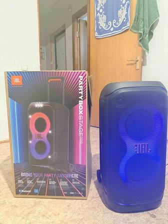 Продам портативную колонку JBL party box stage320