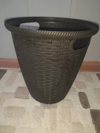 Продам горшок для цветов 6 литров