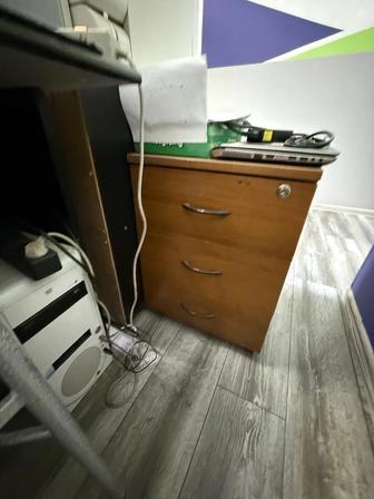 Продам тумбочки в количестве 5 штук.
