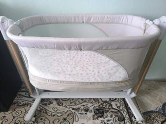 Продам кроватку манеж люлька электрическая новая