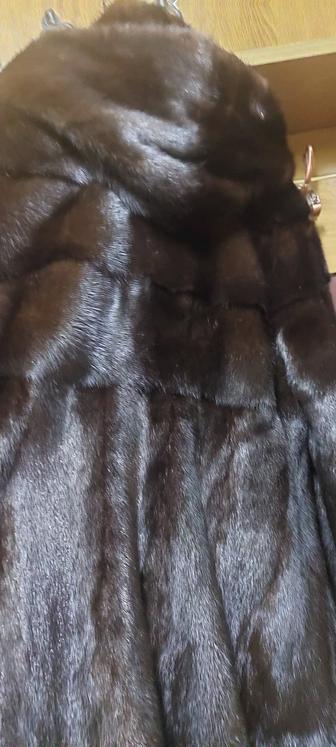 Продам норковую шубу