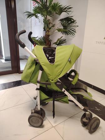 Продам коляску плюс санки бесплатно