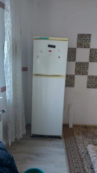 Продам холодильник рабочий б/у